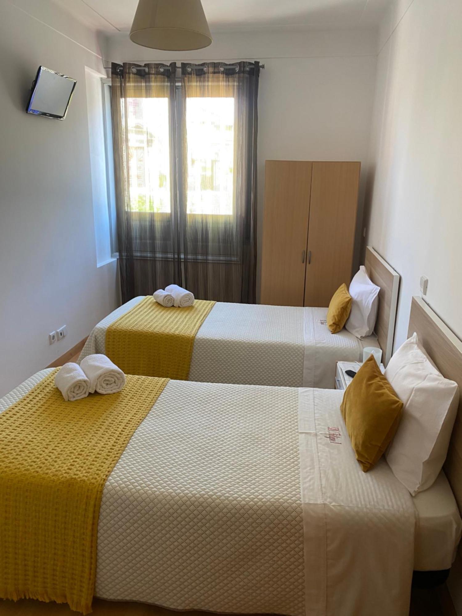 Guest House D. Filipe I Порто Екстериор снимка